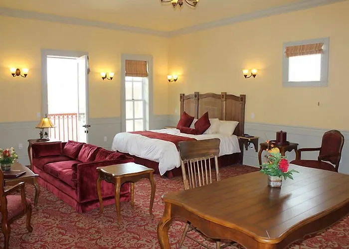 Windsor Hotel & Restaurant